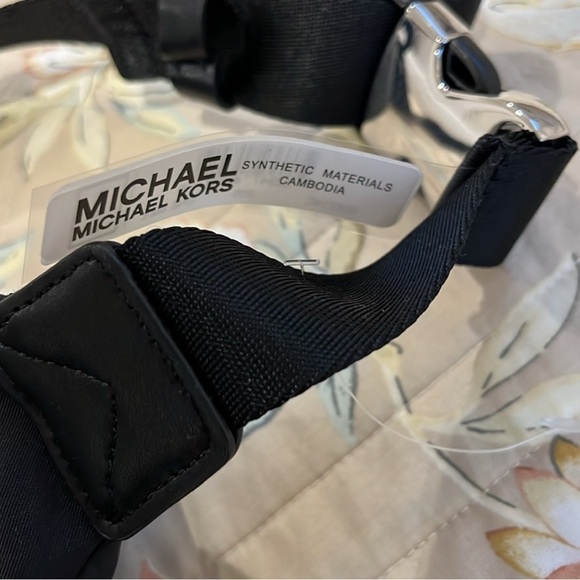 Michael Kors Walk Around Waist Belt Bag - Picture 6 of 9